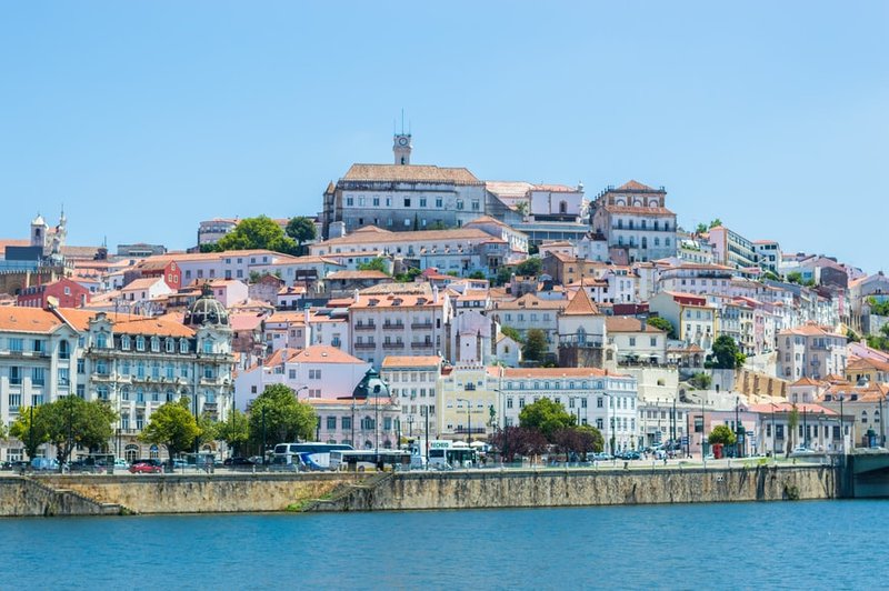 Maghanap ng Takip - Pagbabakod sa Coimbra: Upahan ang Mapagkakatiwalaang Lokal na Propesyonal